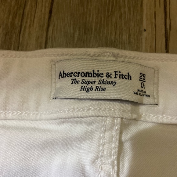 White Ripped Jeans! - Picture 4 of 7